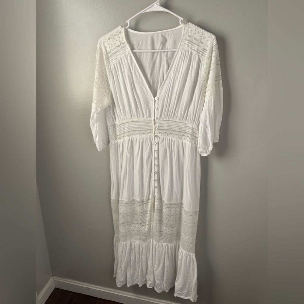Vintage style lace nightgown/ beach cover medium-large